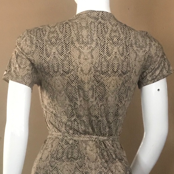 Guess Multicolor Pattern Full Wrap Dress - Picture 4 of 6